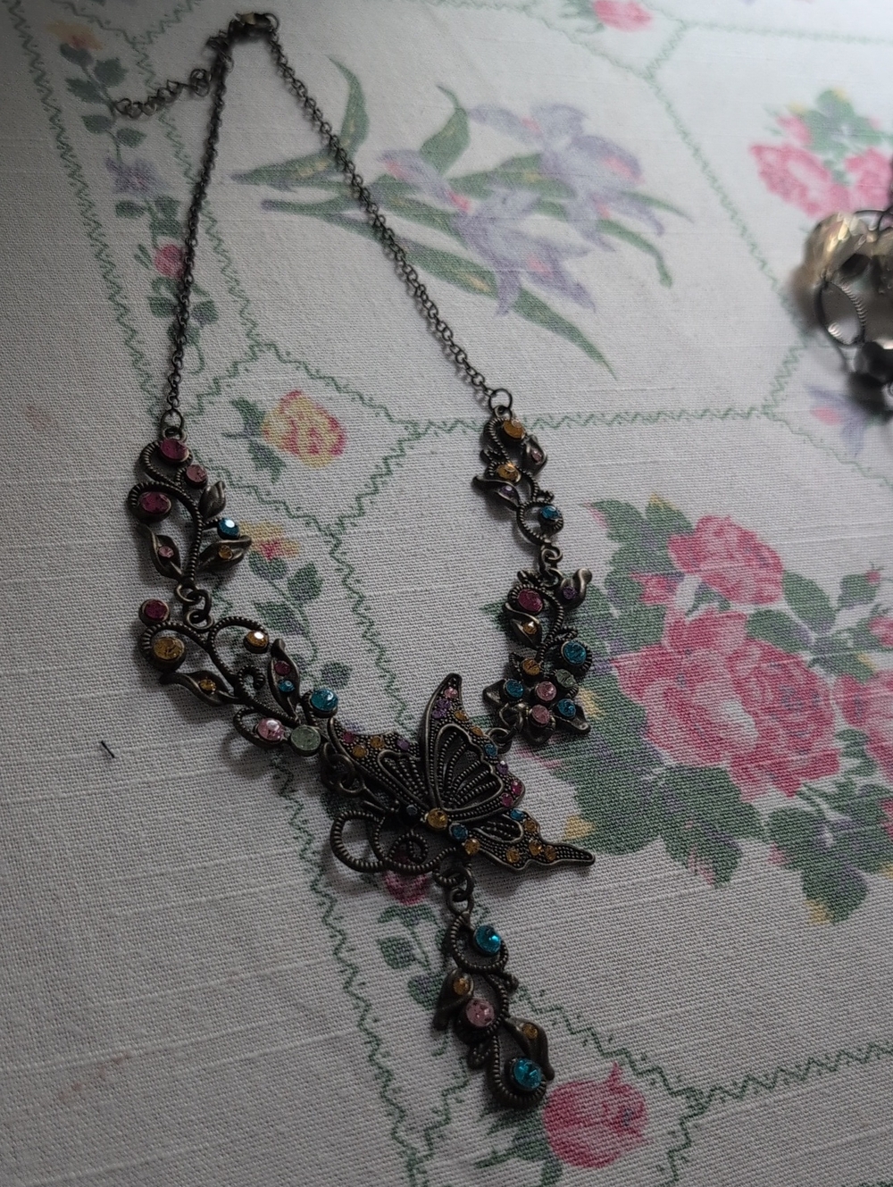 Antique-Style Multicolor Butterfly Pendant Necklace for Women